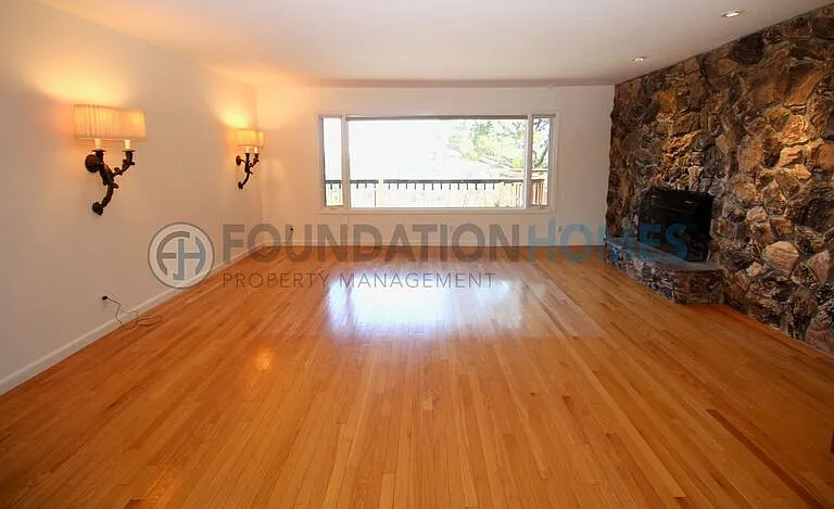 160 Kaden Dr — Photo 6