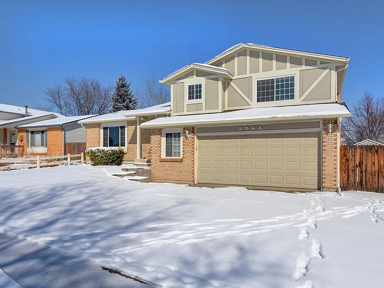 2541 W 105th Pl — Photo 3