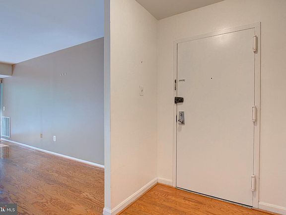 3rd image of 2052 Royal Fern Ct APT 23/21C