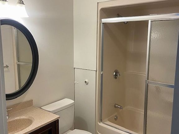 4th image of 417 Admiral St Floor 3
