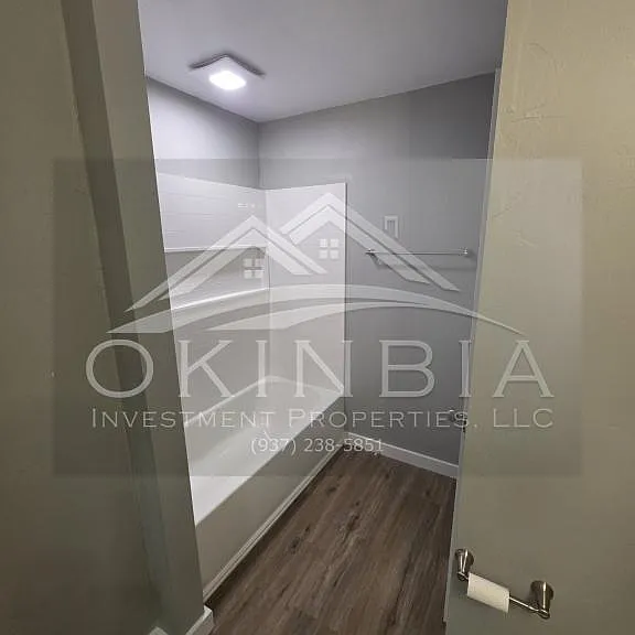 1402 N Euclid Ave — Photo 12