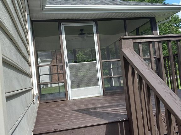 4th image of 153 Garden Grove St