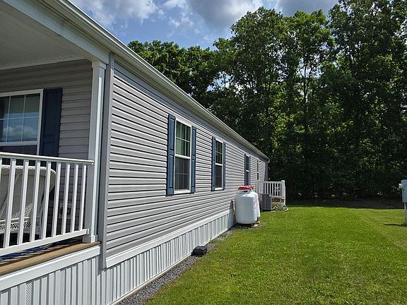 4th image of 37 Meadowview Dr