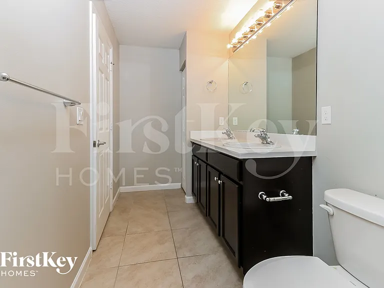 4275 SW Utterback St — Photo 8