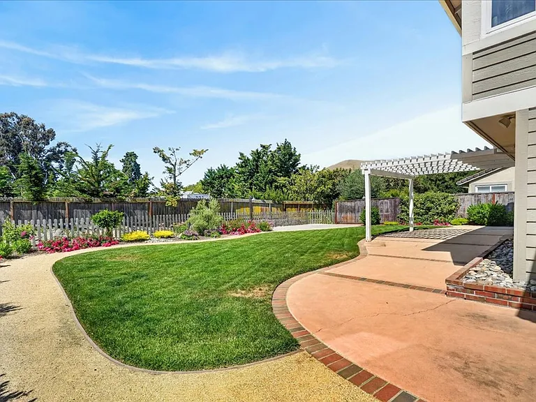 20452 Franciscan Way — Photo 37