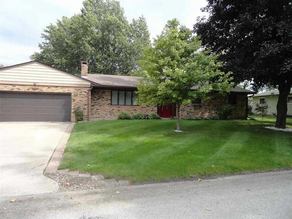 1521 8th St photo 1