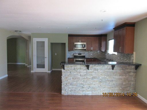 3rd image of 108 McCormick Dr