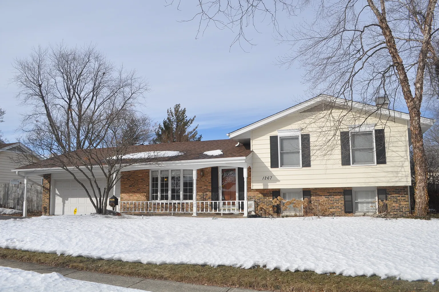 1267 Fellows St photo 1