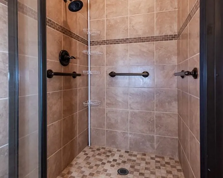 1004 Potlatch Cir — Photo 11
