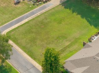 501 Saint Andrews Ct, Grove, OK 74344