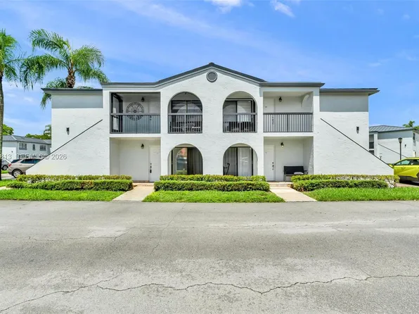 18226 Mediterranean Blvd #7-16, Hialeah, FL 33015