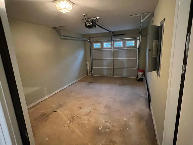 140 Coral Ln — Photo 2