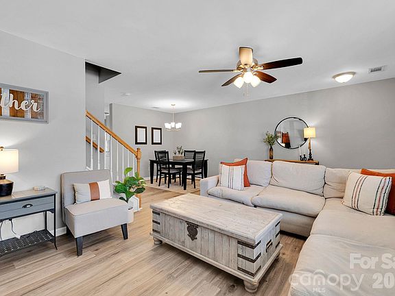 4th image of 1570 Maypine Commons Way