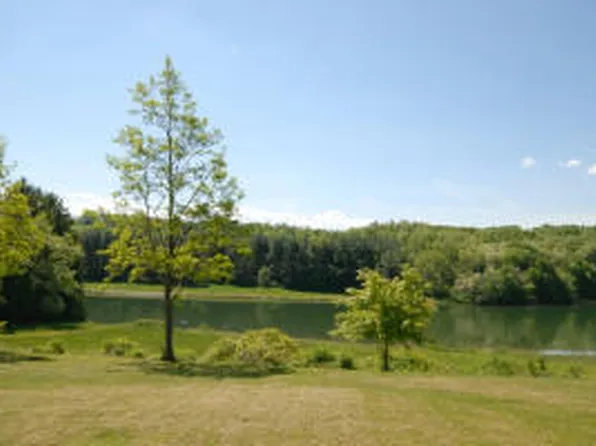 268 Miller Farm Rd, Uniontown, PA 15401