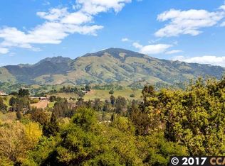 1608 Golden Rain Rd APT 5, Walnut Creek, CA 94595