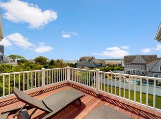 573 Wolcott Ave, Middletown, RI 02842