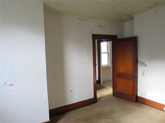4th image of 407 Linnview Ave