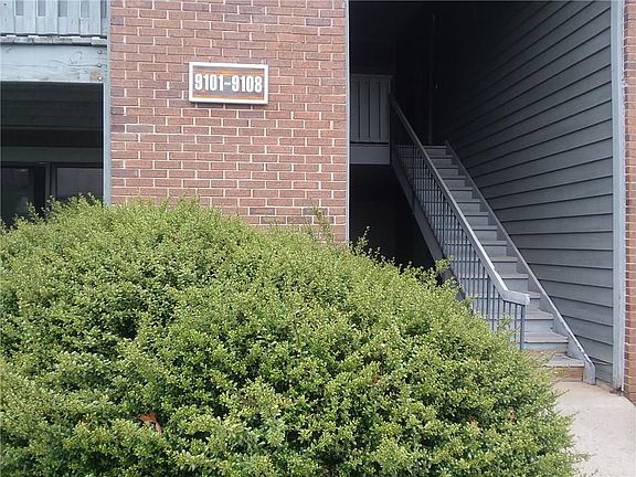 3rd image of 9108 Tamarron Dr #9108