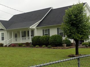 105 Aspen Ln, Oliver Springs, TN 37840