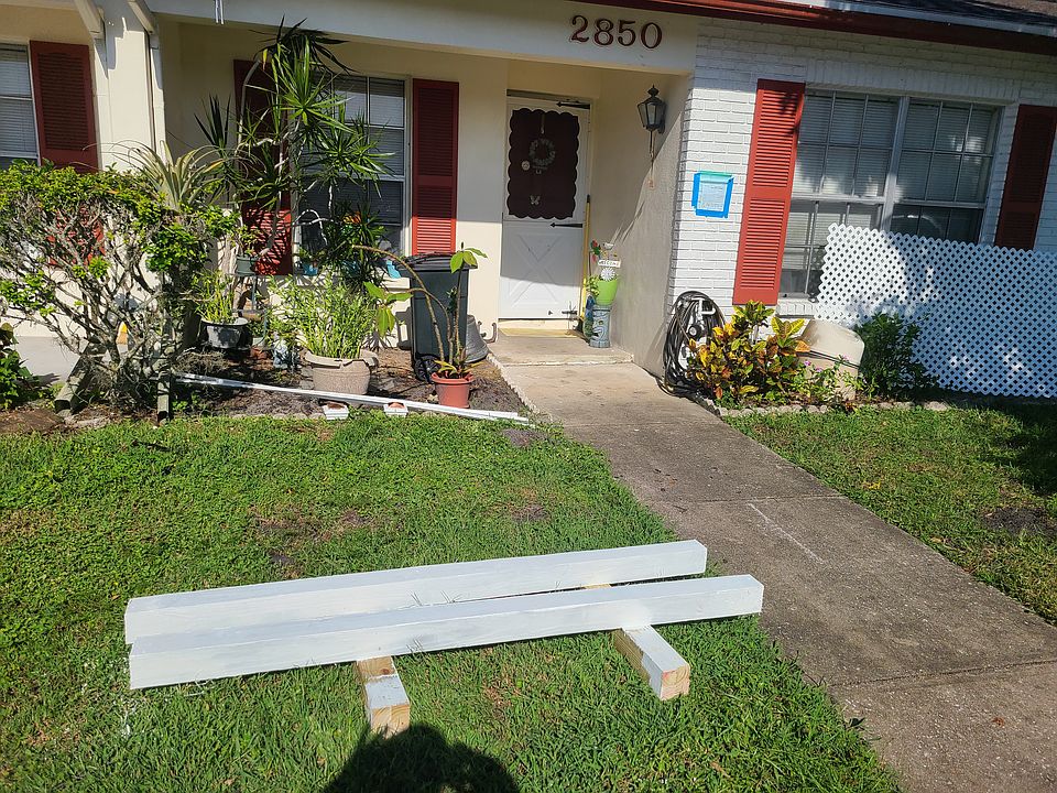 2 car parking pad in front