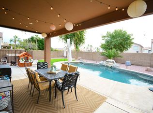 6407 W Desert Hollow Dr, Phoenix, AZ 85083