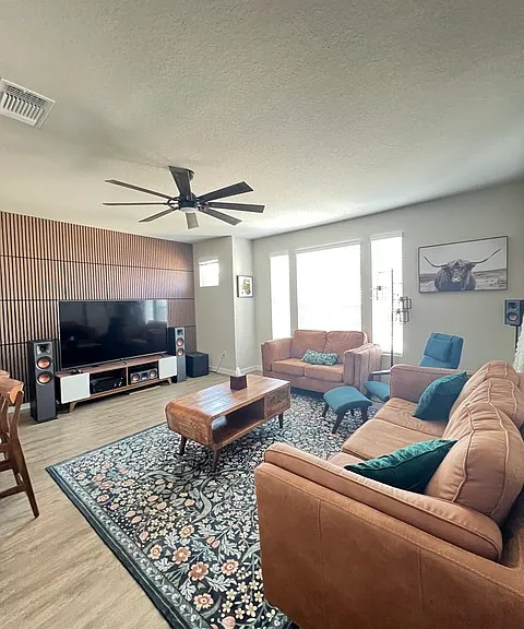 14811 Maverick Ave — Photo 8