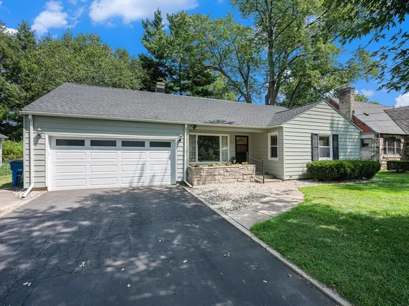 912 Dwillard Dr, Kalamazoo, MI 49048