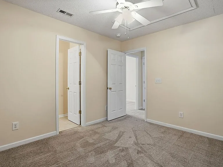 101 Fanwood Ct — Photo 21