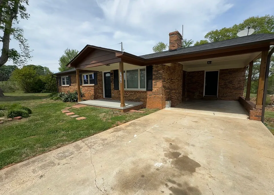 Building Photo - 7616 Lingerfelt Rd