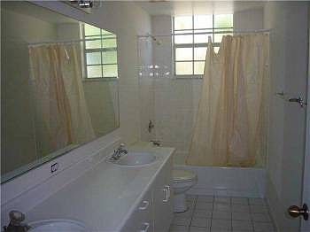 5th image of 1516 Veracruz Ln