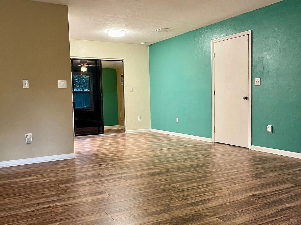 1st image of 2625 NW 49th Pl