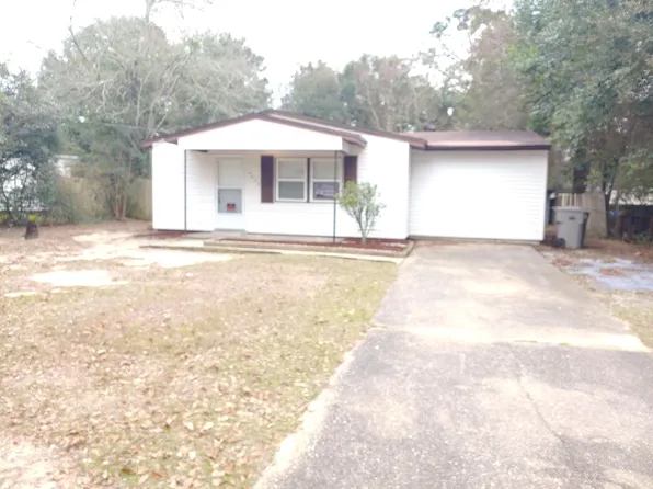 4655 Durham Dr, Pensacola, FL 32526