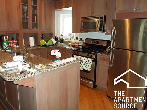 2nd image of 1448 W Berteau Ave #1