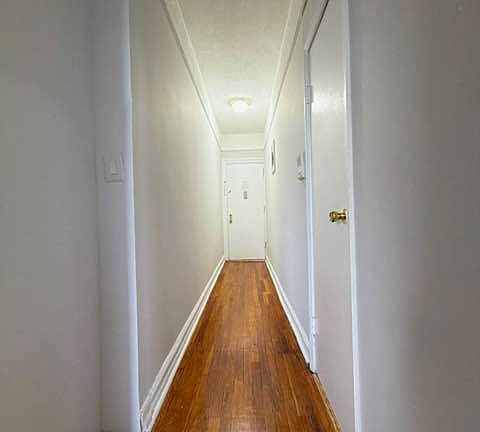 3rd image of 605 E 16th St #5