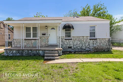 110 E Myrtle Dr Photo 1