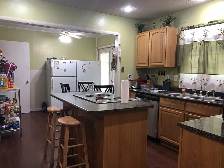 206 San Anton Dr — Photo 4