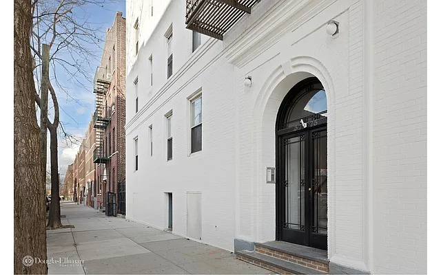 Sold by Douglas Elliman | media 14