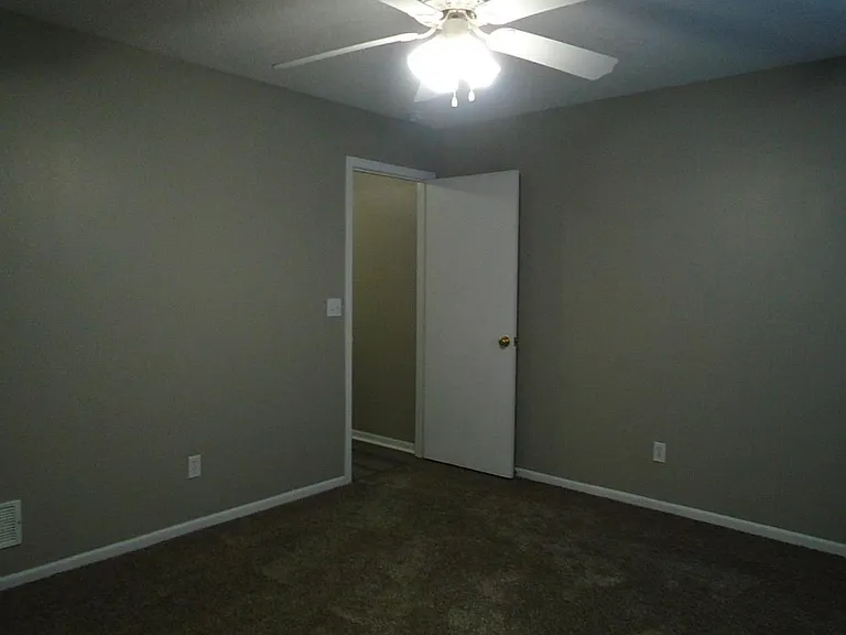 1705 SE Timbercreek Ct #1705 — Photo 8