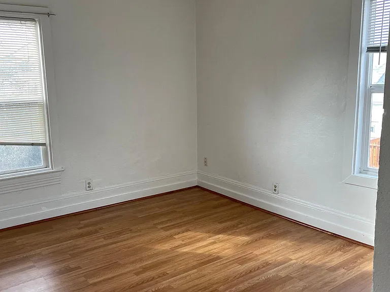 4055 NE Garfield Ave #2 — Photo 8