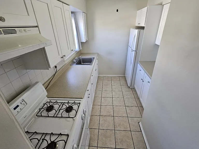 7000 Columbia Ave #3 — Photo 7