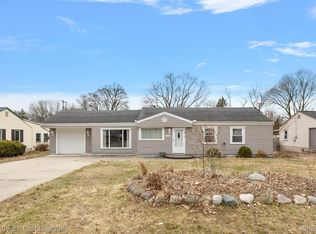 4155 Kempf St, Waterford, MI 48329