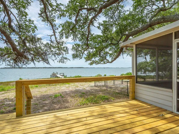 632 Mariner Cir, Panacea, FL 32346