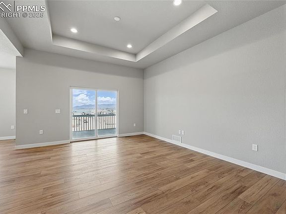 5th image of 16846 Greenfield Dr