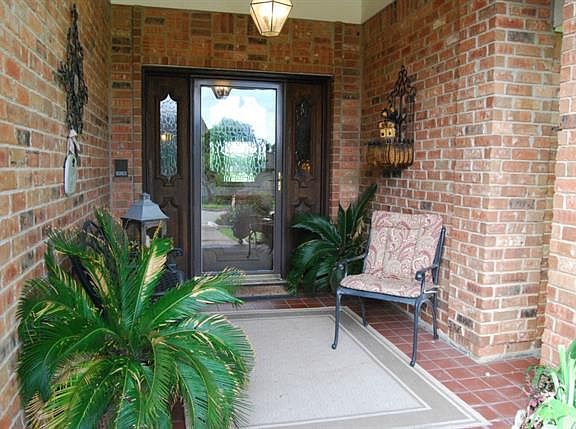 2nd image of 11621 Pine Creek Ct