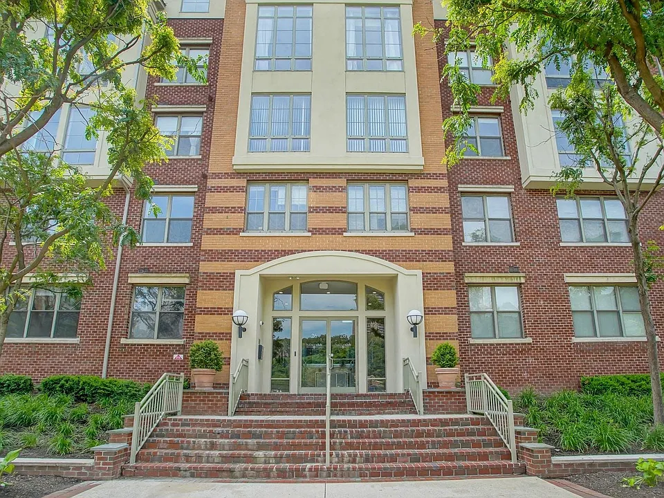 26 Avenue At Port Imperial #307