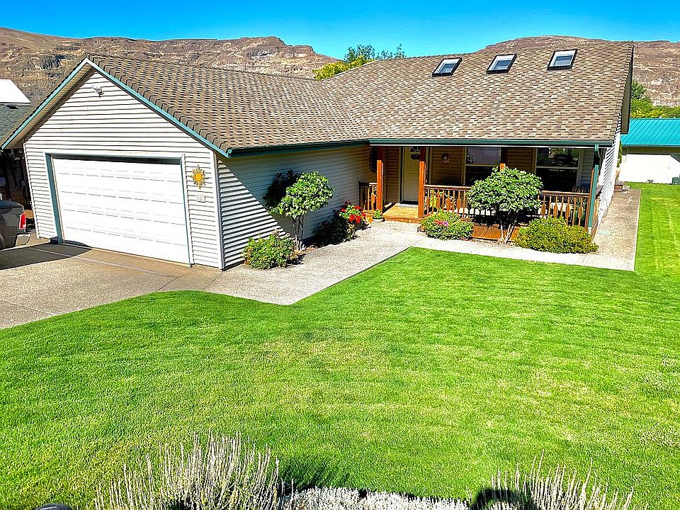 Sunland Estates  3 bd, 2ba 