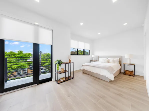 1376 SW 4th St, Miami, FL