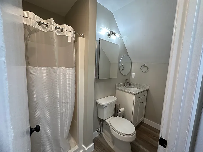 17 Central St #6 — Photo 10