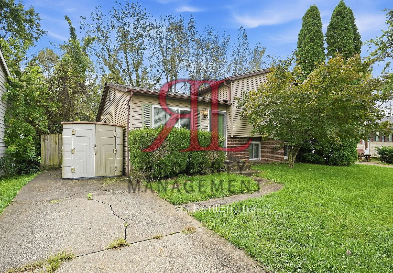 3 bed, 2.0 bath, 1481 sqft, $2,099 — Photo 2