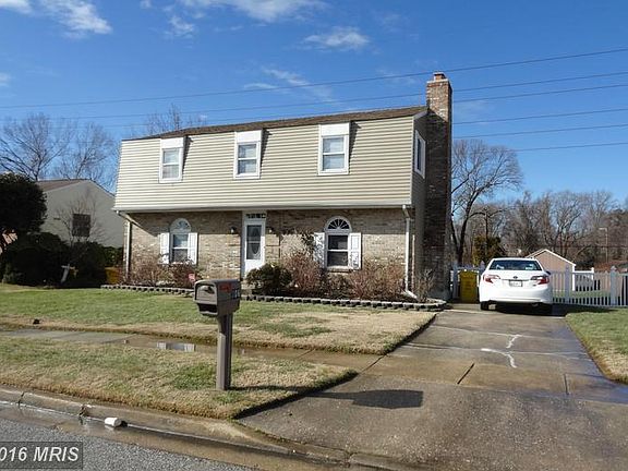 3rd image of 306 Scotts Manor Dr